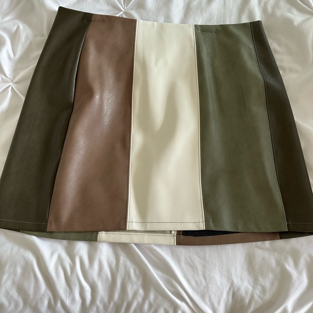 Multi colored Mini skirt